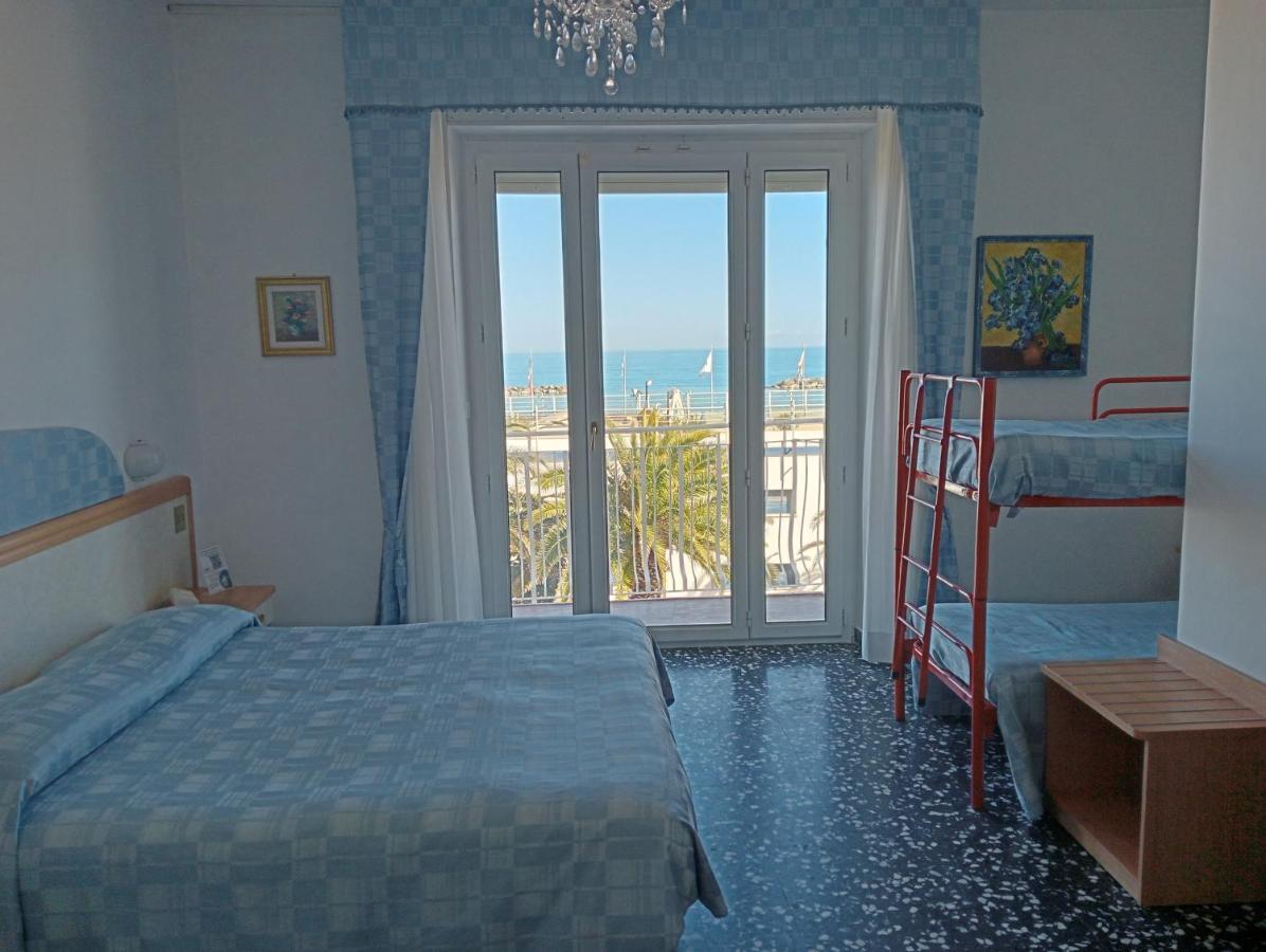 Quadruple Room Sea View